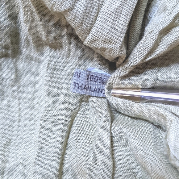 Sold🔴NWOT avocado green crochet waist crinkle midi skirt - Picture 9 of 9